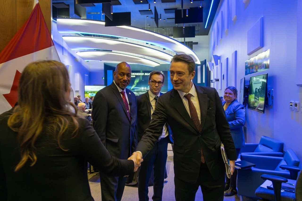The delegation was led by Sakari Puisto, Minister of Economic Affairs